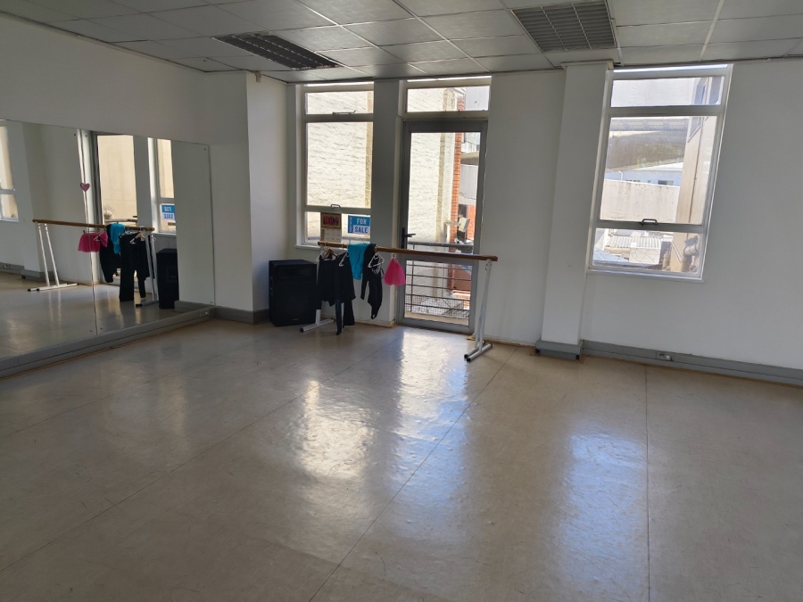 Commercial Property for Sale in Lemoenkloof Western Cape